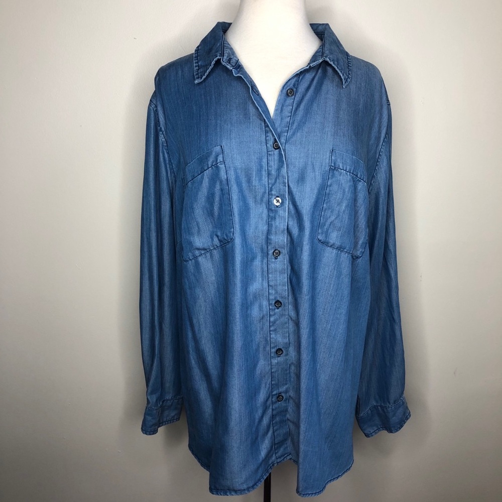 AVA & VIV light blue chambray button up tunic